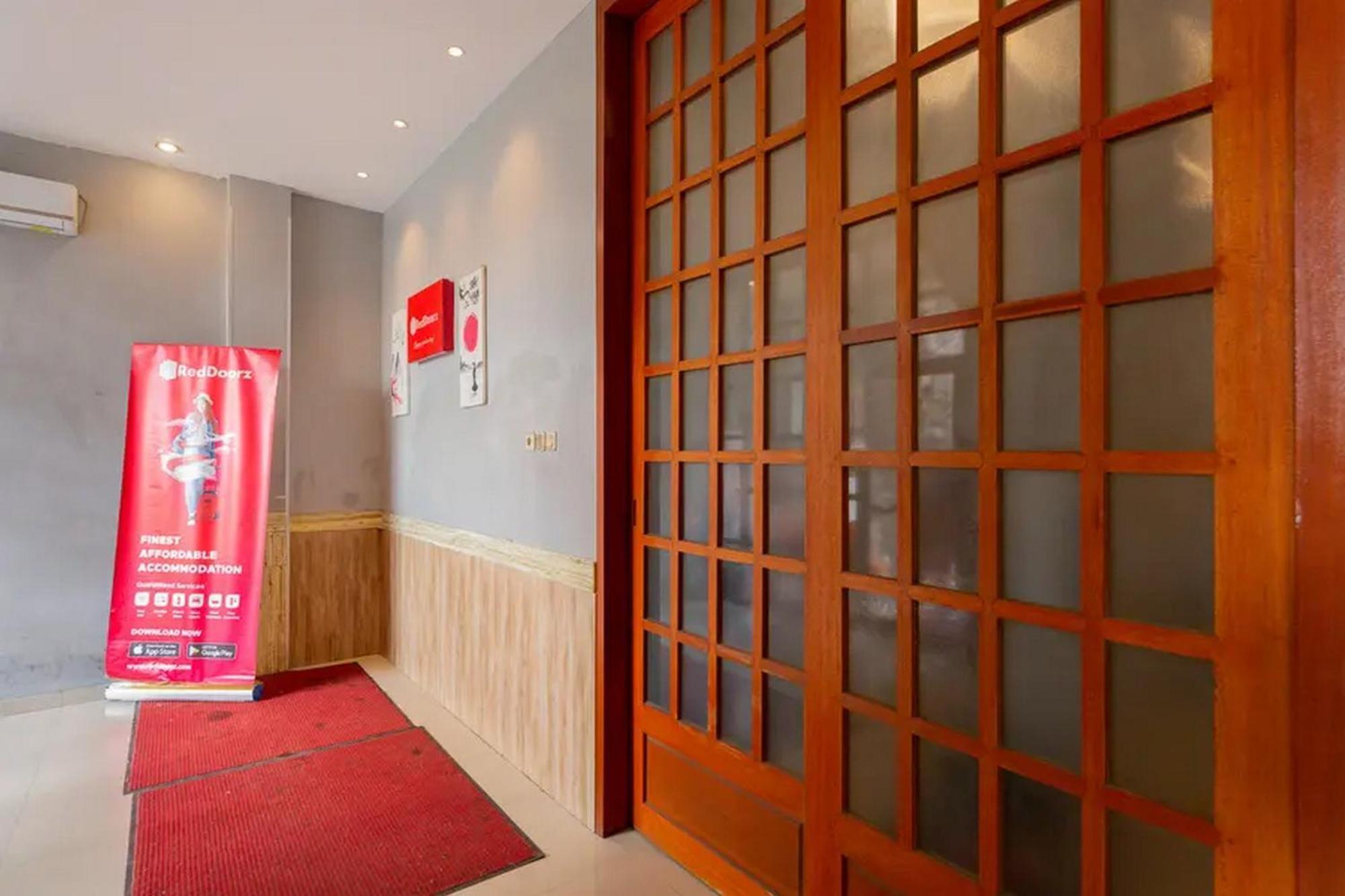 Reddoorz @ Manukan Sorabaya Extérieur photo