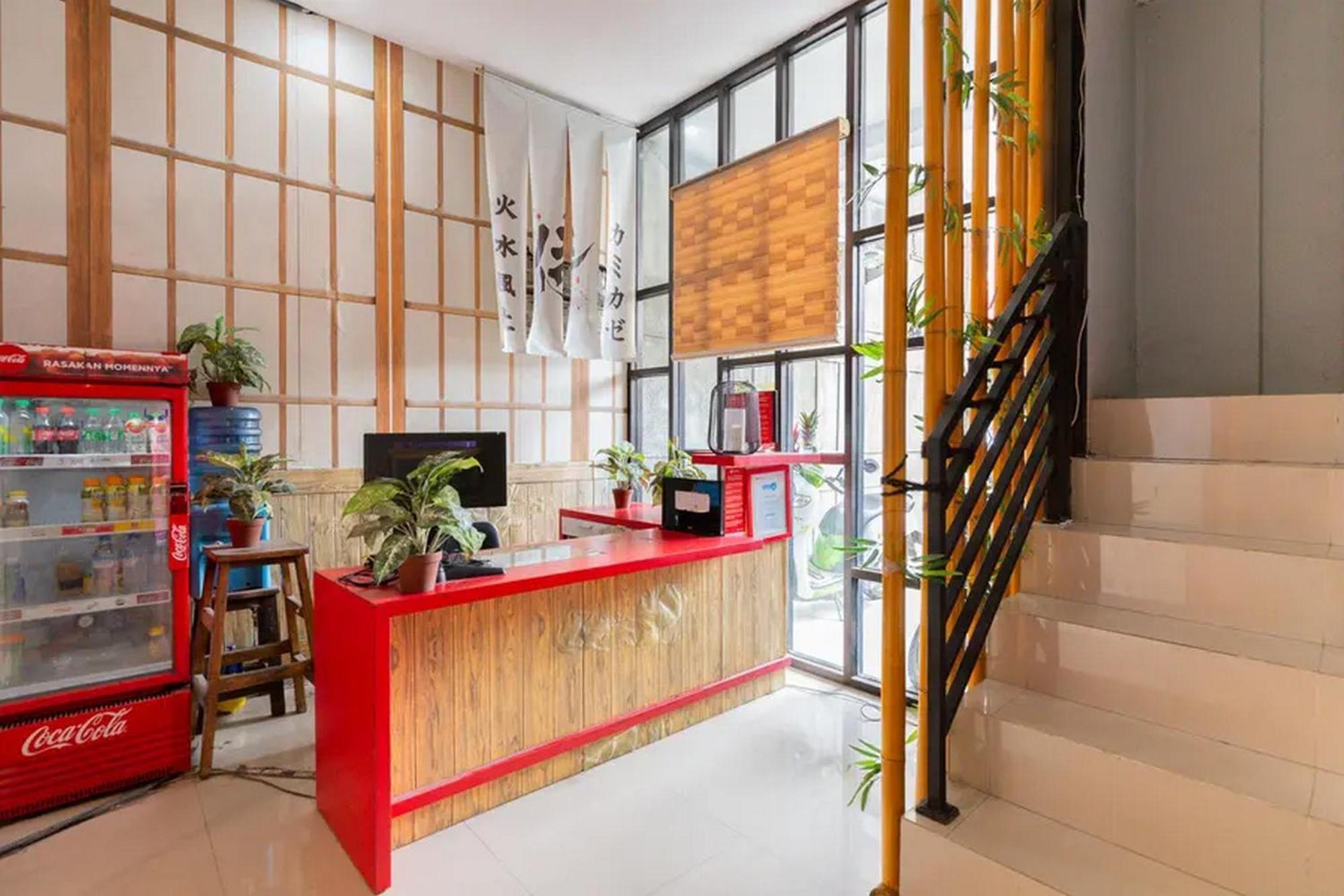 Reddoorz @ Manukan Sorabaya Extérieur photo