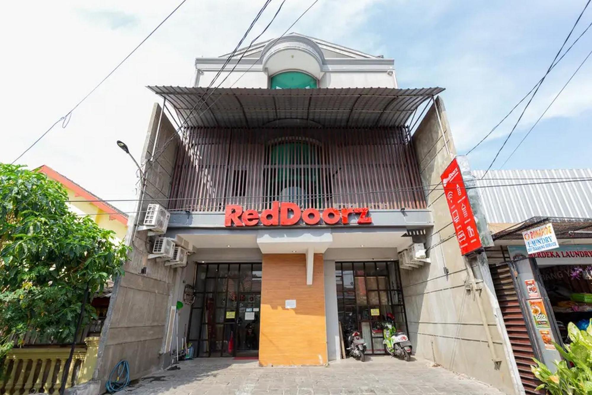 Reddoorz @ Manukan Sorabaya Extérieur photo